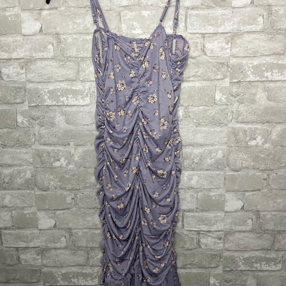 Purple Floral Ruched Mini Dress – Size Small, Never Worn - Picture 2 of 3